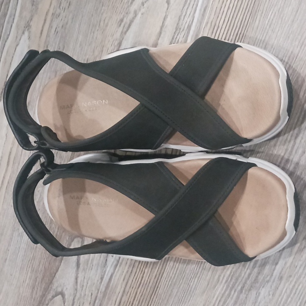 Mark Nason Women's Black and White Chunky Block Midsole Sandals Size 7.5